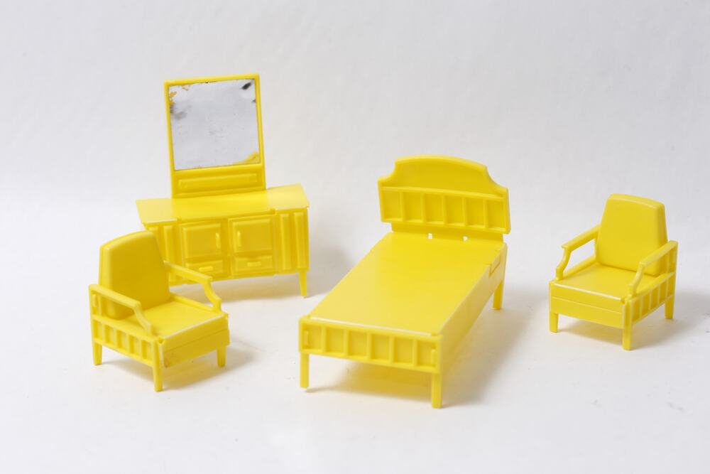 1960s Mattel Liddle Kiddles Yellow Dollhouse Furniture Lot ~ 260907-WH 592